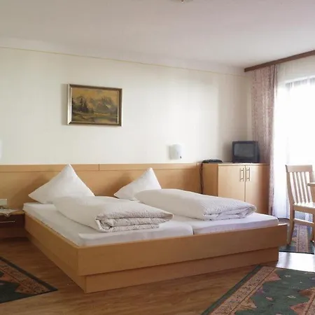Guest house Hofer 3*